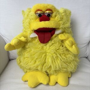 Vintage 1987 Yangjee Furbles Monster Hand Puppet Yellow Plush Glow In Dark Eyes